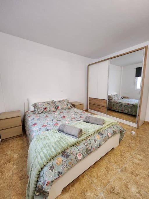 Lujoso Apartamento Vacacional Apartman Carrizal Kültér fotó